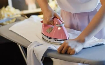 不同衣物如何進(jìn)行熨燙？有哪些技巧？