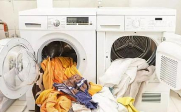 如何判斷衣物是需要水洗還是干洗？判斷方法是什么？